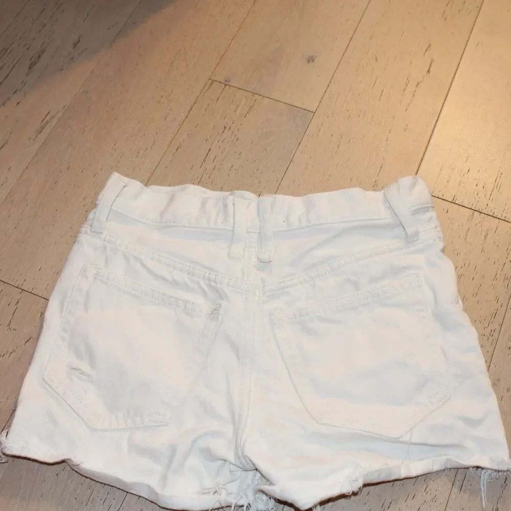 FREE PEOPLE We The Free Makai Cutoff Short White Distressed | 24